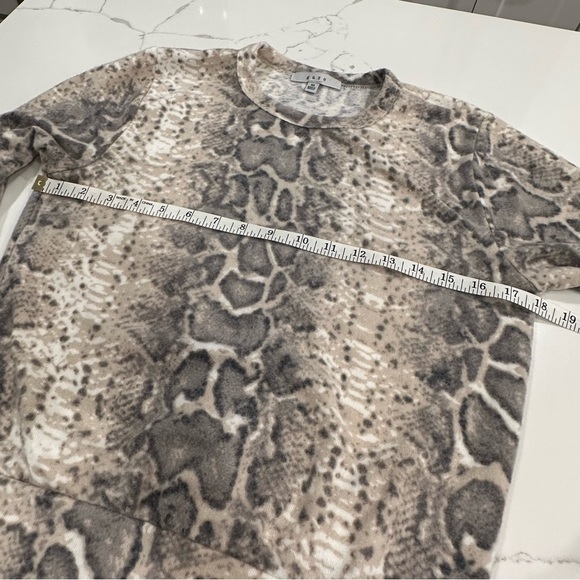 Gaze XS Reptile Snake Neutral Fleece Cozy Casual Long Sleeve Sweatshirt Top - Picture 11 of 11